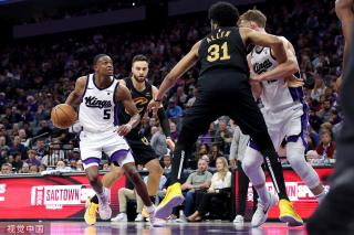 随着英超联 随着英超联