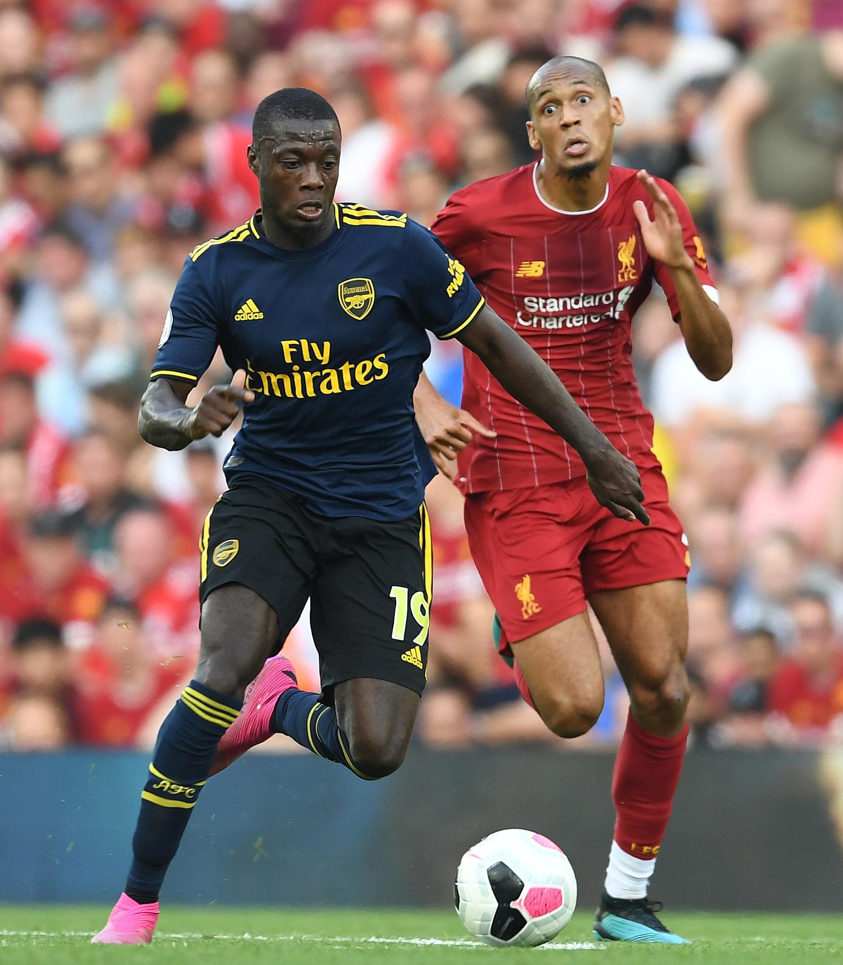 和直塞球让 和直塞球让